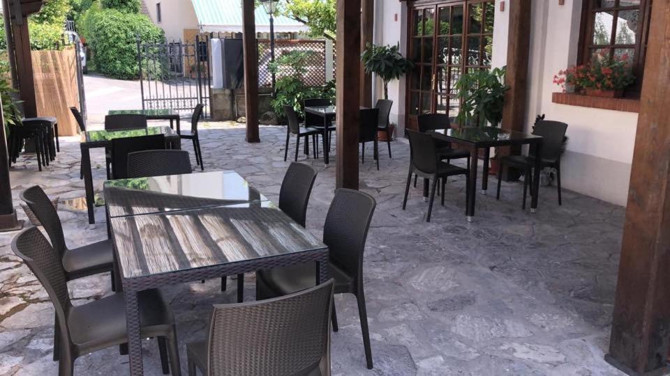 Albergo Antica Lanterna กัสเตลนูโอโว ดี การ์ฟาญานา ภายนอก รูปภาพ