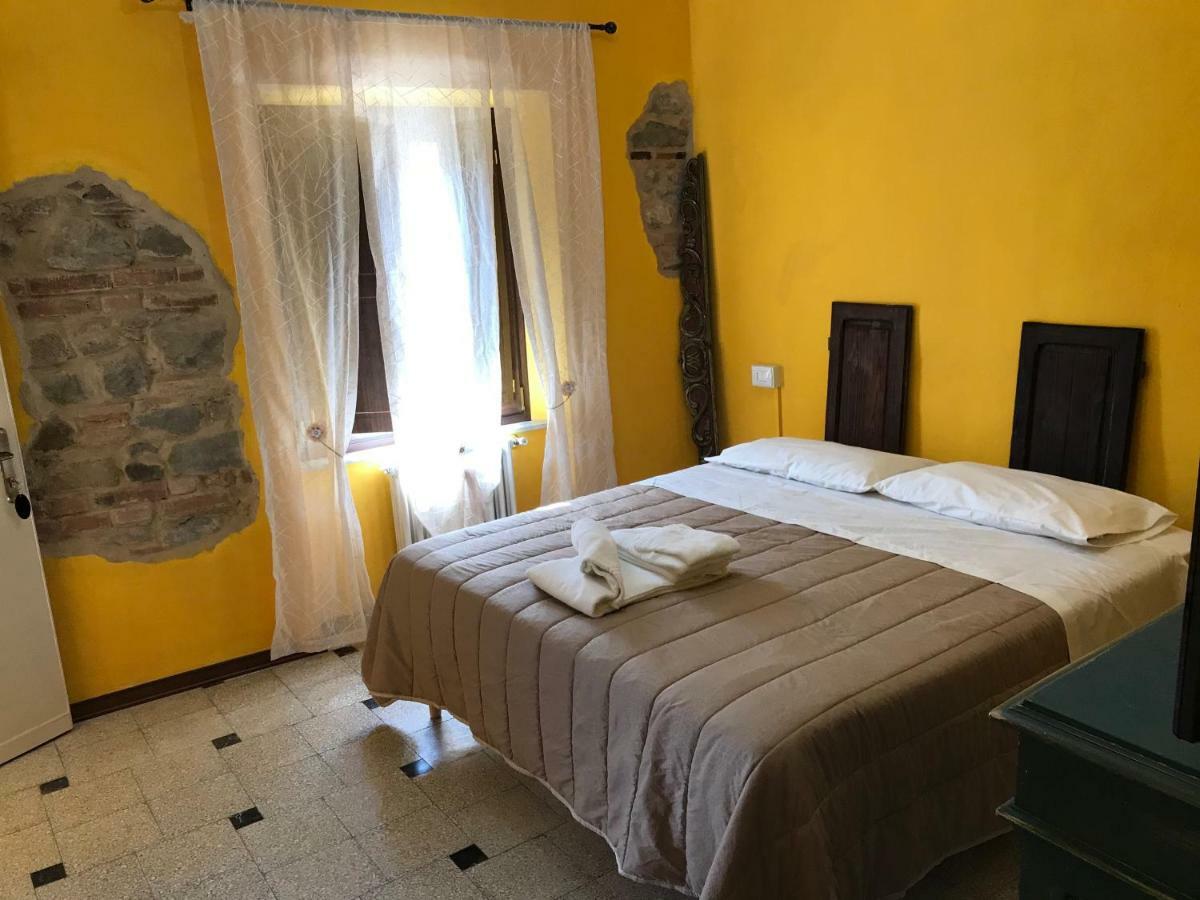Albergo Antica Lanterna กัสเตลนูโอโว ดี การ์ฟาญานา ภายนอก รูปภาพ