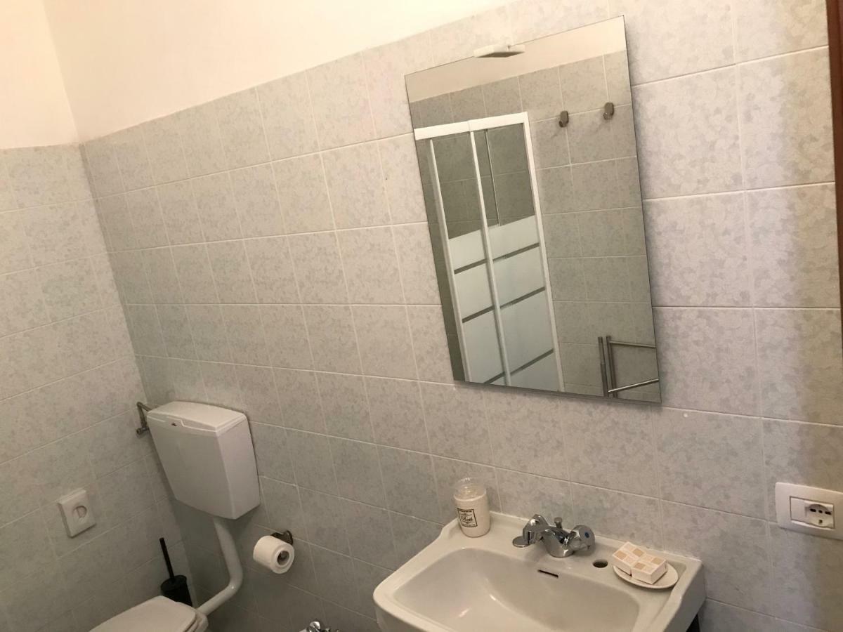 Albergo Antica Lanterna กัสเตลนูโอโว ดี การ์ฟาญานา ภายนอก รูปภาพ