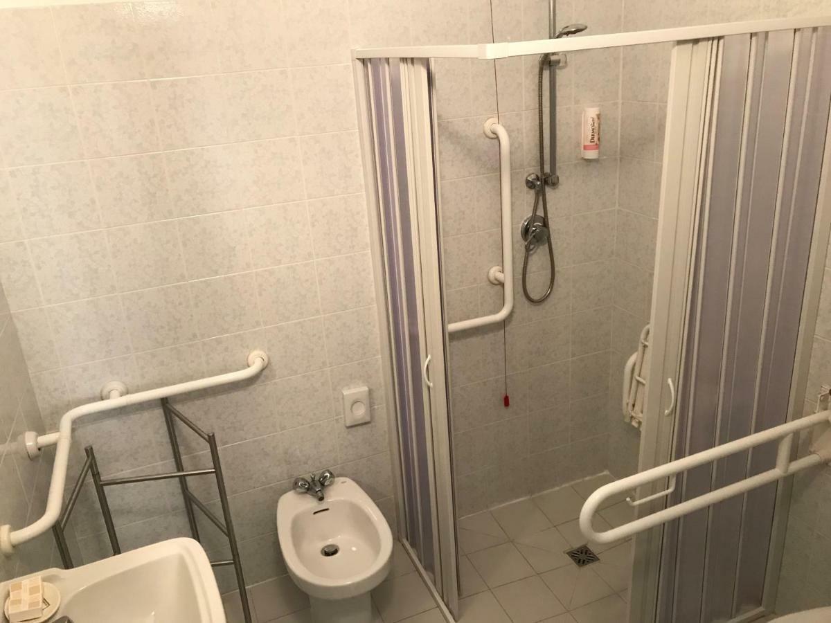 Albergo Antica Lanterna กัสเตลนูโอโว ดี การ์ฟาญานา ภายนอก รูปภาพ