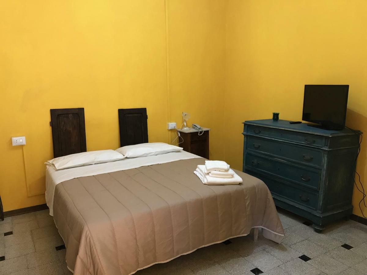 Albergo Antica Lanterna กัสเตลนูโอโว ดี การ์ฟาญานา ภายนอก รูปภาพ