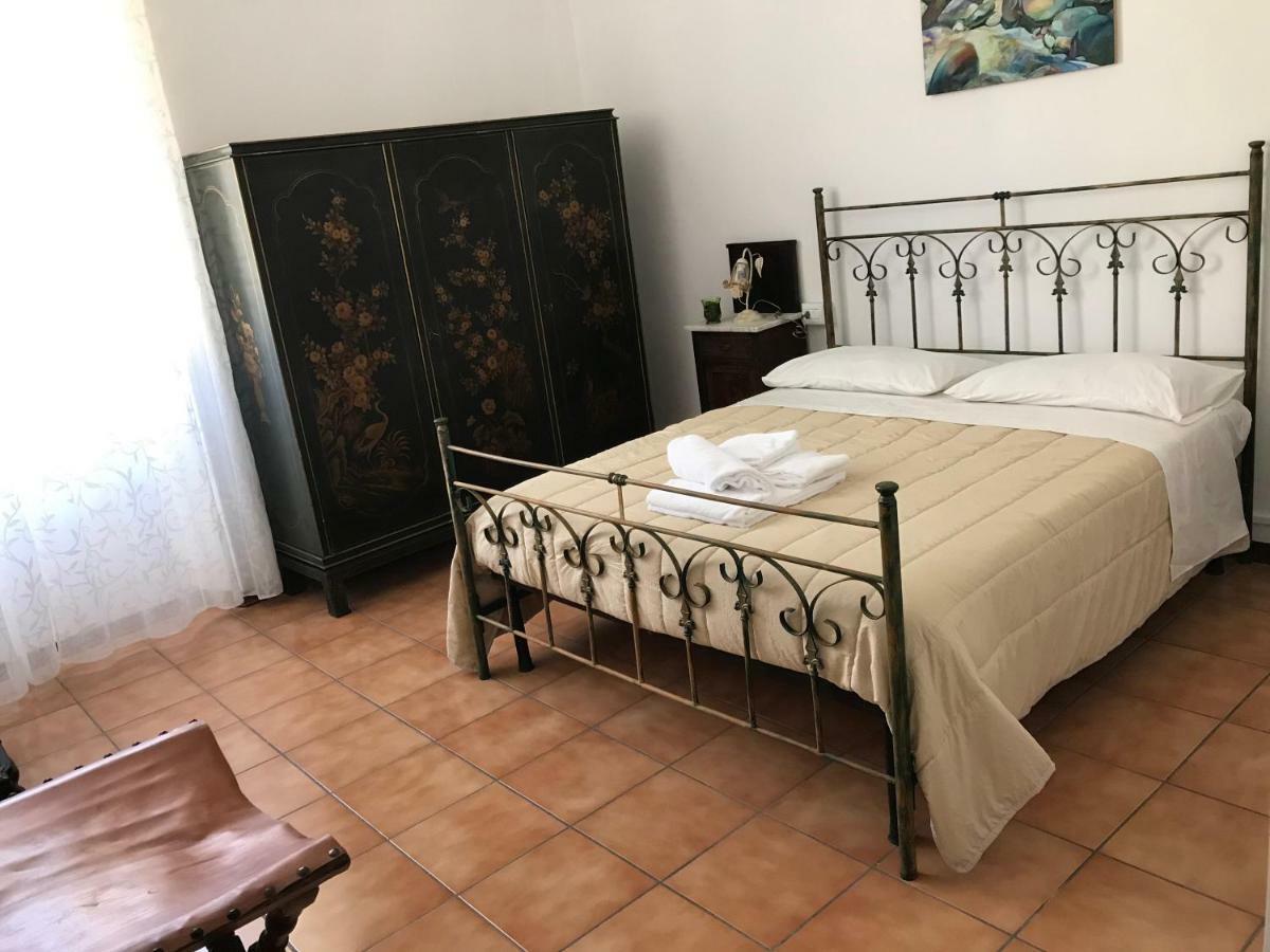 Albergo Antica Lanterna กัสเตลนูโอโว ดี การ์ฟาญานา ภายนอก รูปภาพ