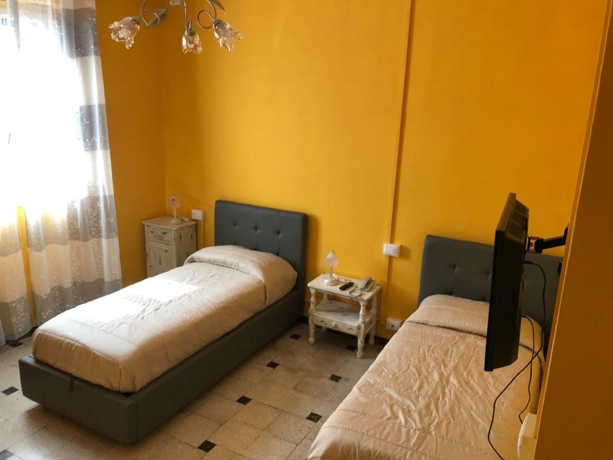 Albergo Antica Lanterna กัสเตลนูโอโว ดี การ์ฟาญานา ภายนอก รูปภาพ